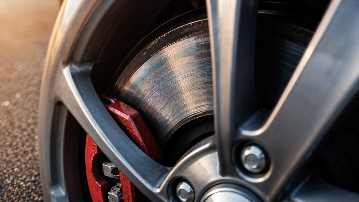 Car steering wheel shaking or vibrating while applying brakes